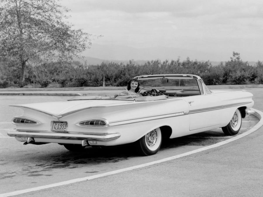  Chevrolet Impala Convertible 1959 года  (фото 17 из 34)